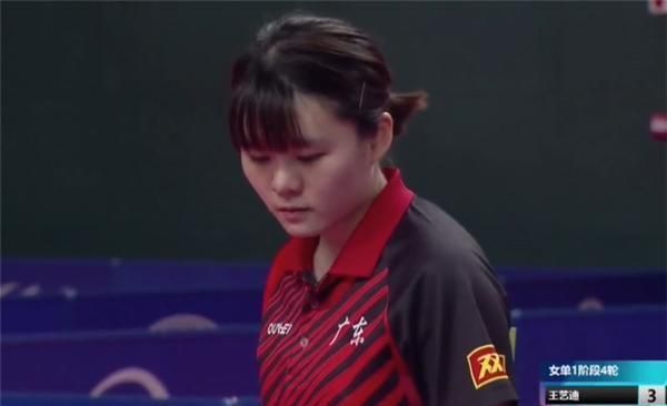 占据了其中 占据了其中